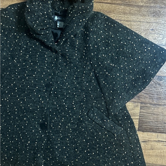Damee Inc. • Small/Medium • Black/Beige • Speckled • Poncho Style Jacket - Picture 8 of 14